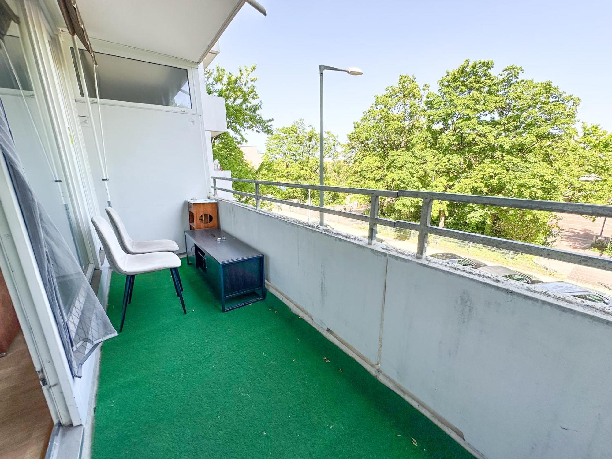 Ruhiges Apartment, Balkon, U-bahn * Munich
