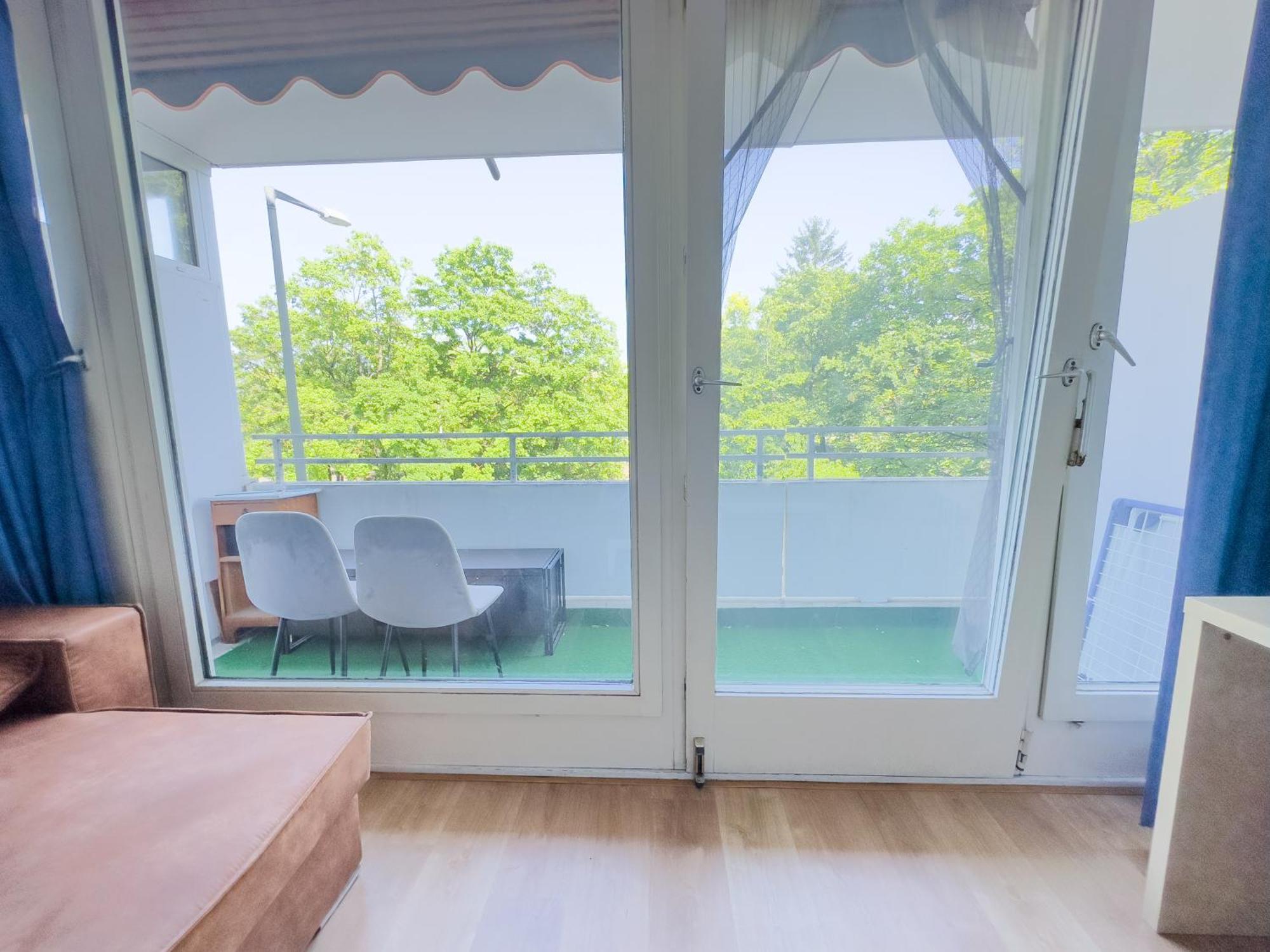 Ruhiges Apartment, Balkon, U-bahn Appartement Munich